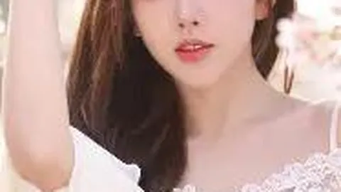 37岁倪妮获奖荣耀，官方媒体盛赞，人气再攀高峰！